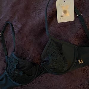 NEW savage x fenty bra